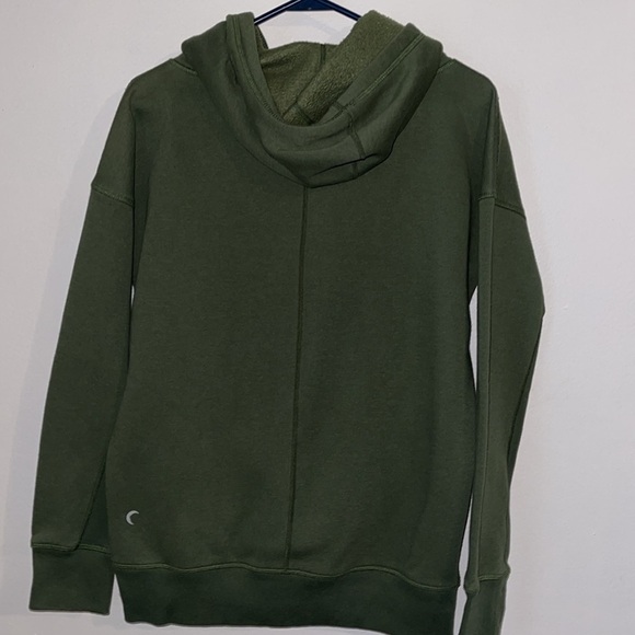 🌹ATHLETA OLIVE HOODED SWEATSHIRT - Picture 4 of 4